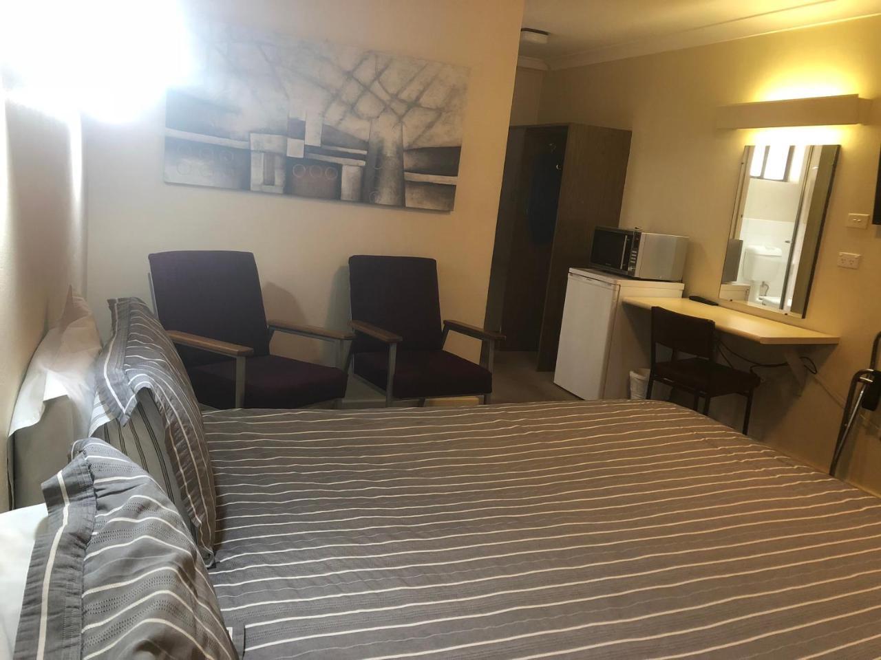 Anna Bella Motel Глен Инес Екстериор снимка